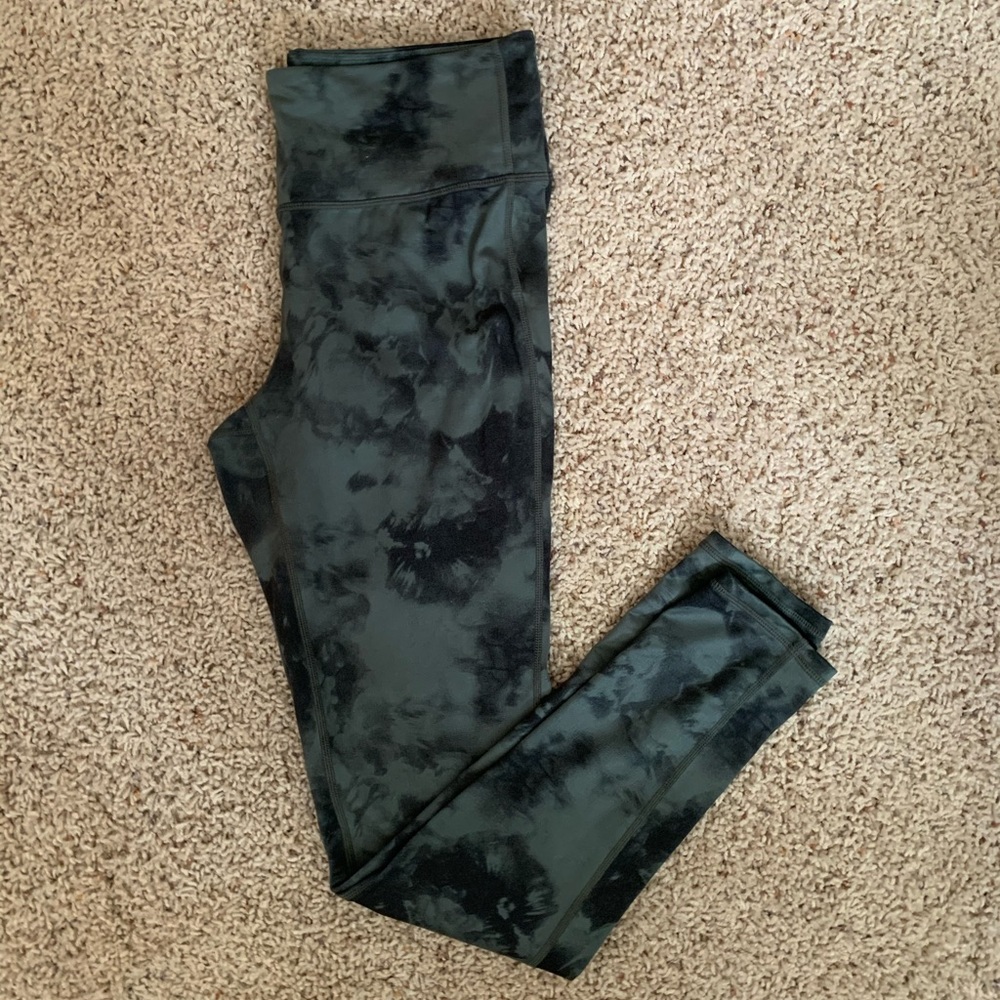 Athleta Olive Green Tie-Dye Chaturangas